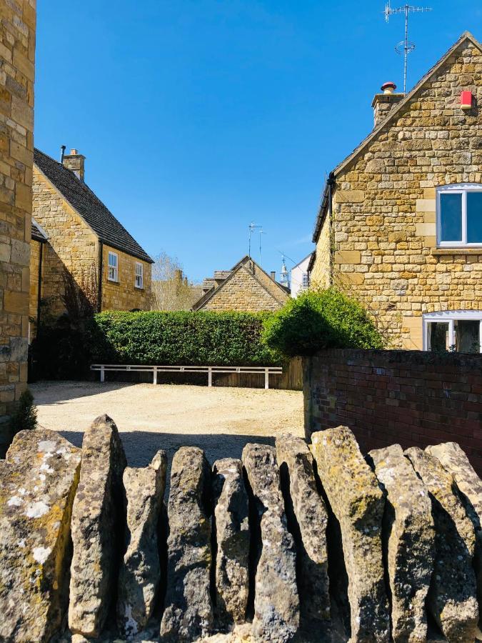Cotswold Chic Retreats 